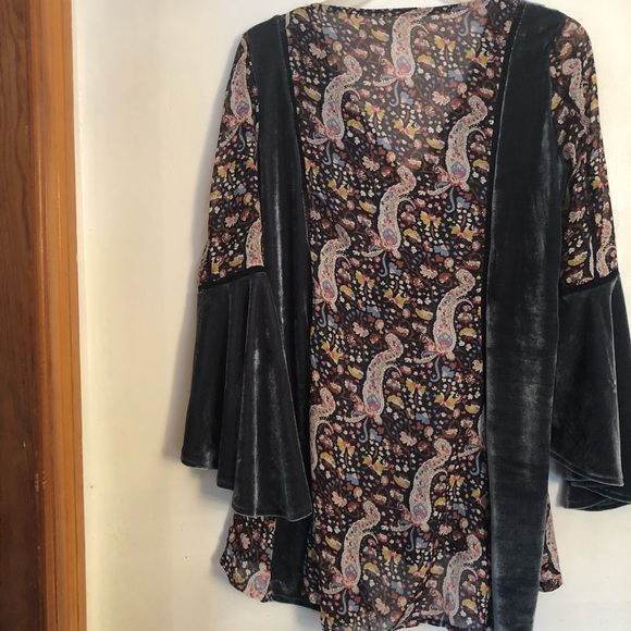 POL top size small - Picture 2 of 5